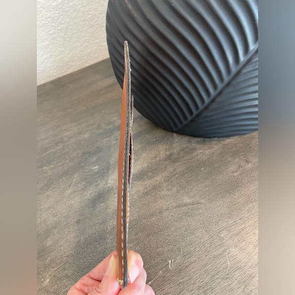 slim Leather Patricia Nash Valentia sleeve magnetic closure card cash holder - Picture 11 of 16